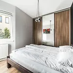 Belvedere Lawica Airport Apartment Posen