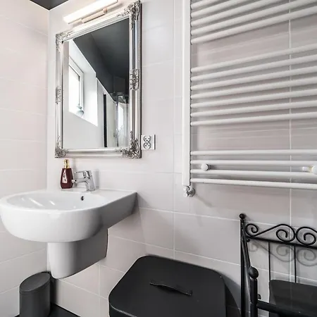Apartment Belvedere Lawica Airport *