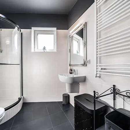 Apartment Belvedere Lawica Airport *